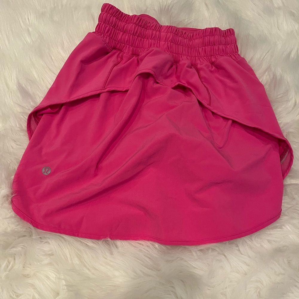 Lululemon Hotty Hot High-Rise Skirt - Picture 2 of 2